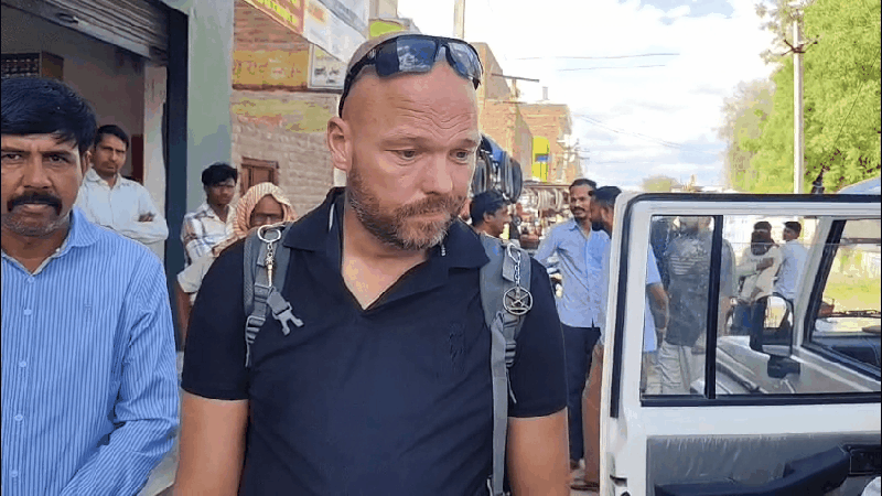 बड़ी खबर: खाजूवाला बॉर्डर के पास संदिग्ध विदेशी नागरिक पकड़ा गया, सुरक्षा एजेंसियां अलर्ट